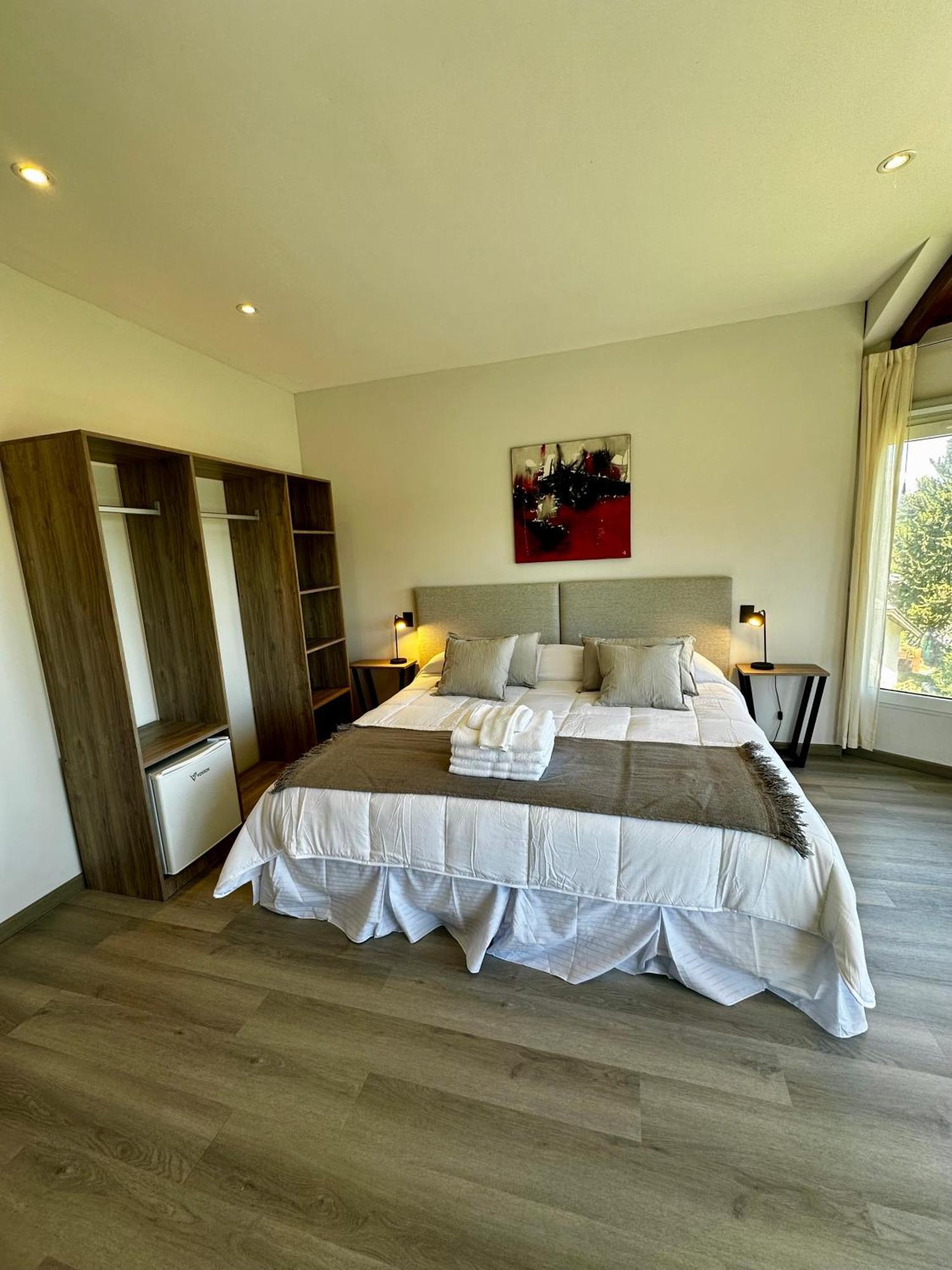 Nbh Lacus Boutique Hotel San Carlos de Bariloche Exterior photo